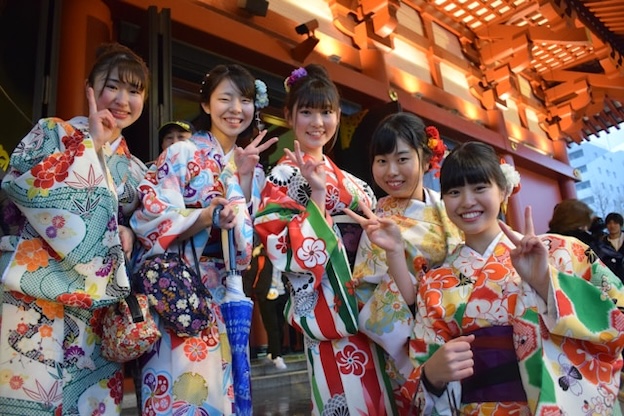 Beyond Textbooks: The Fascinating World of Japanese Dialects and Slang